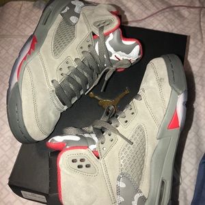 Jordan 5s , size 4.5